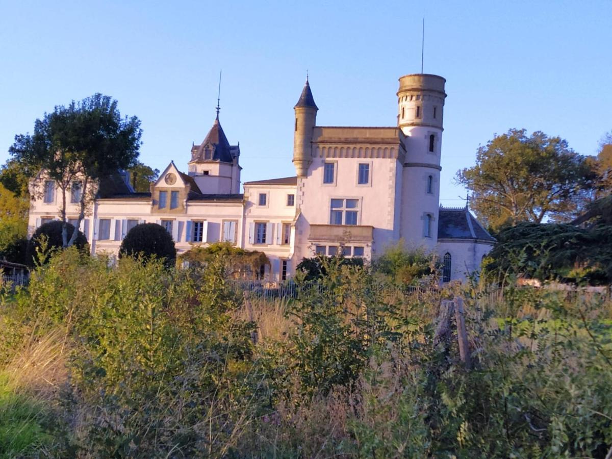 Chateau De Villeneuve - Montolieu Buitenkant foto