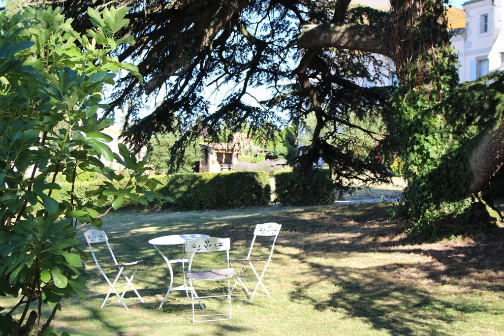 Chateau De Villeneuve - Montolieu Buitenkant foto